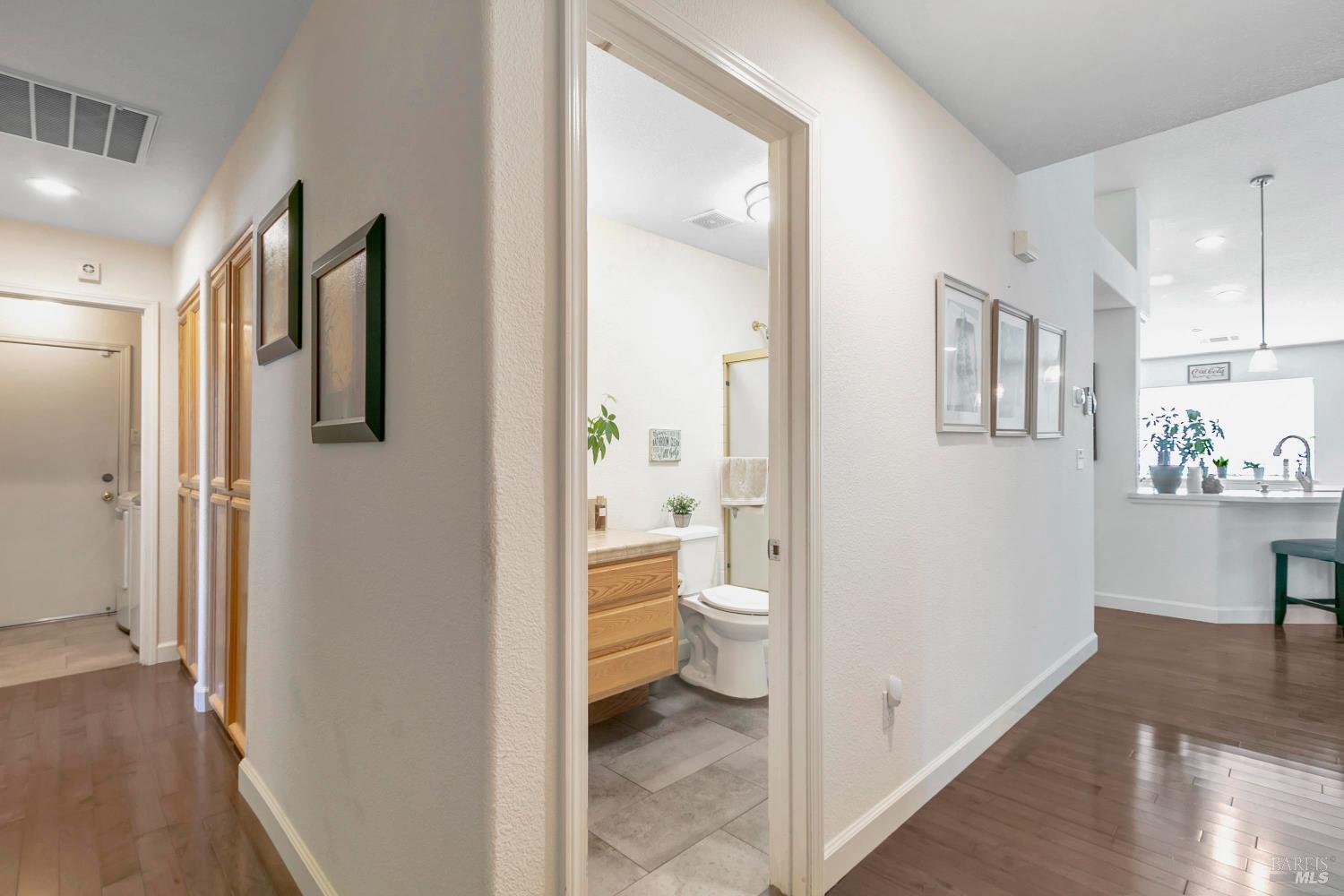 3257 Vista Del Lago Way