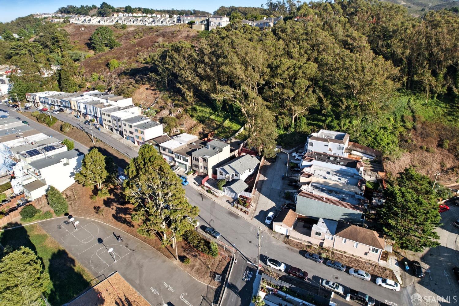 395 Frankfort Street