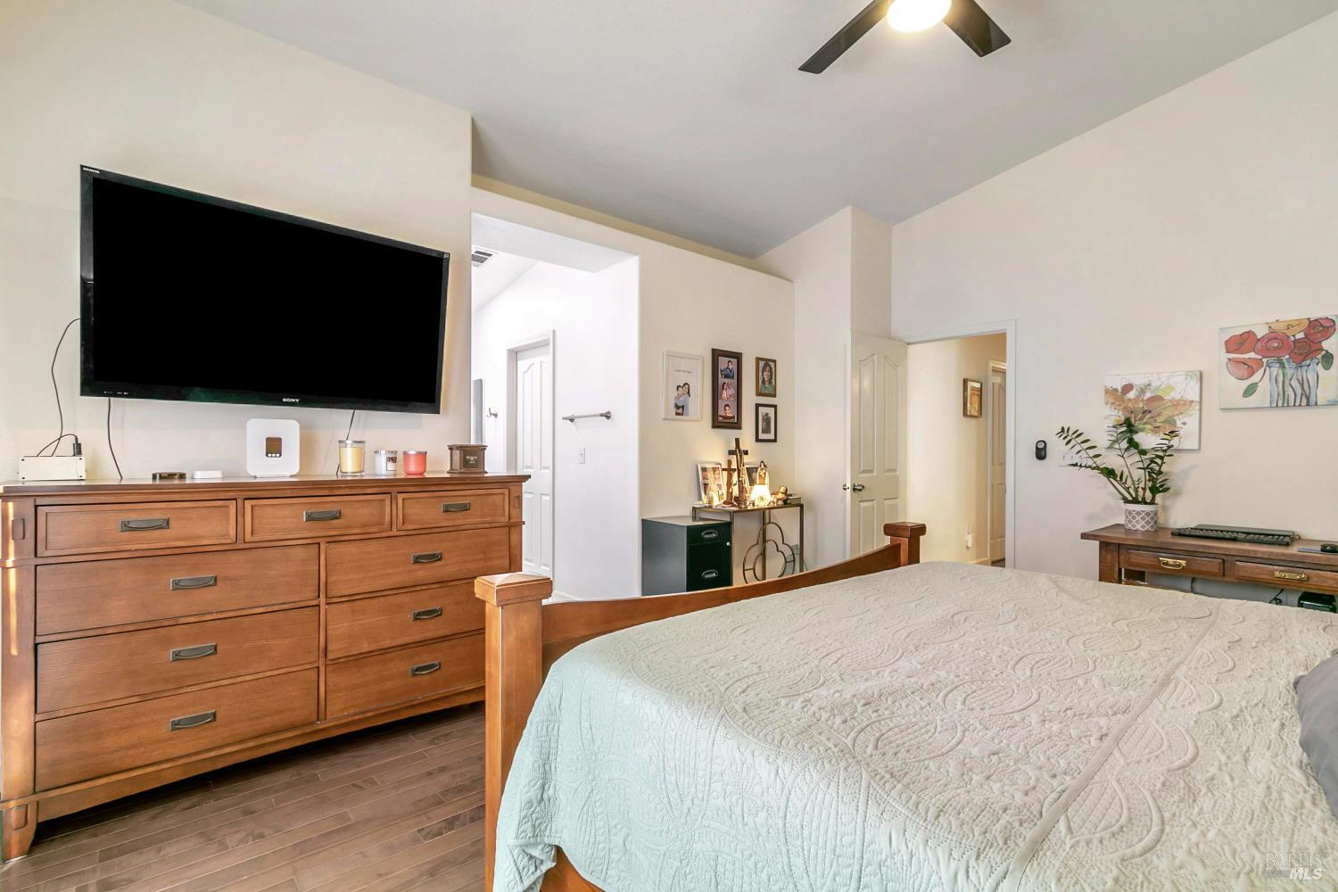 3257 Vista Del Lago Way