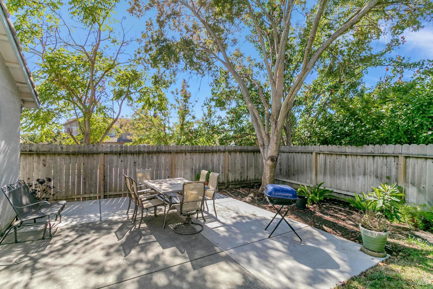 3257 Vista Del Lago Way