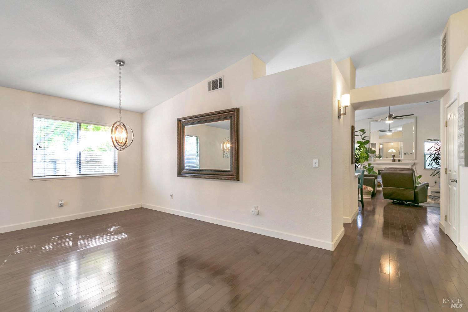 3257 Vista Del Lago Way