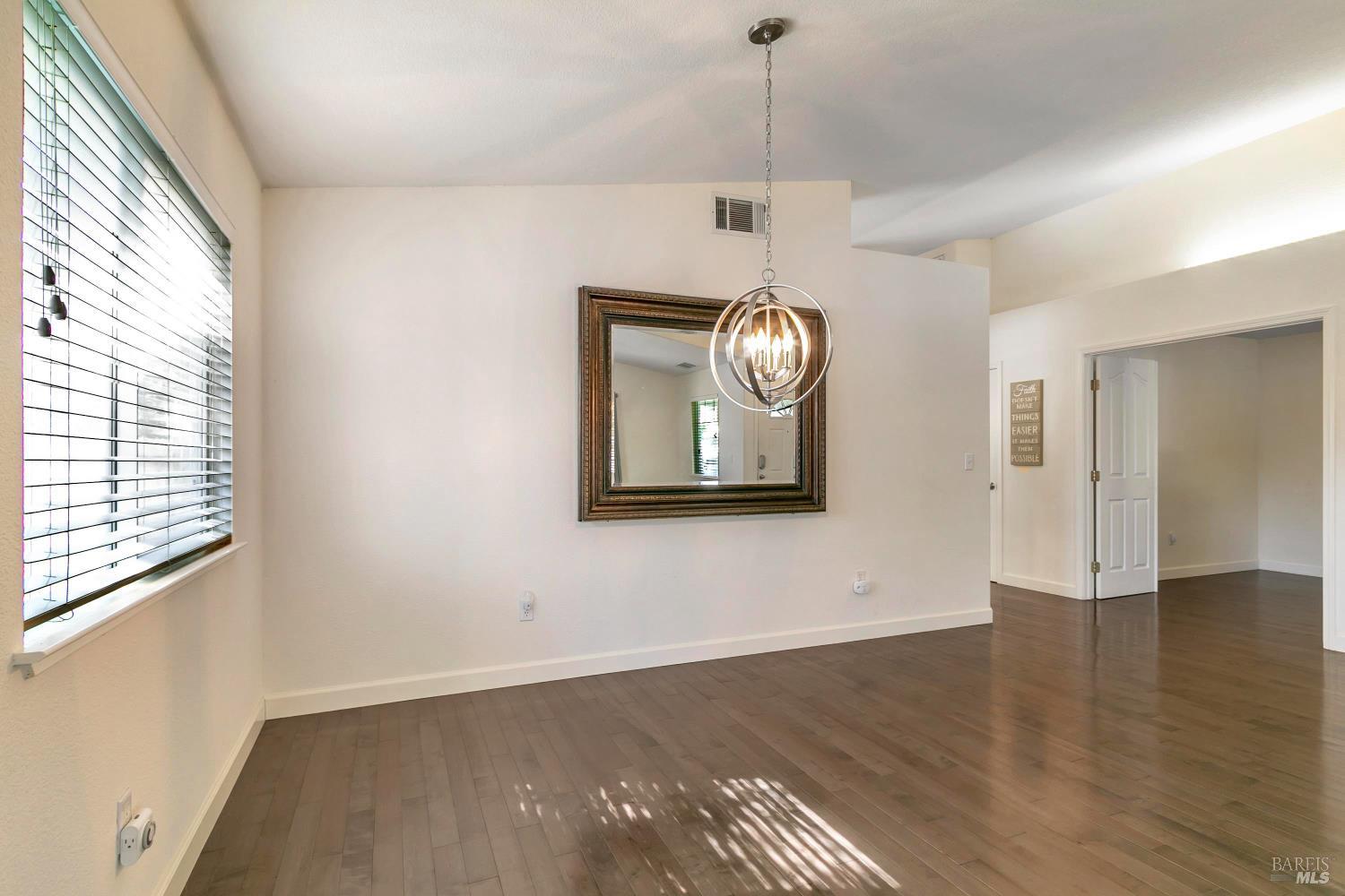 3257 Vista Del Lago Way