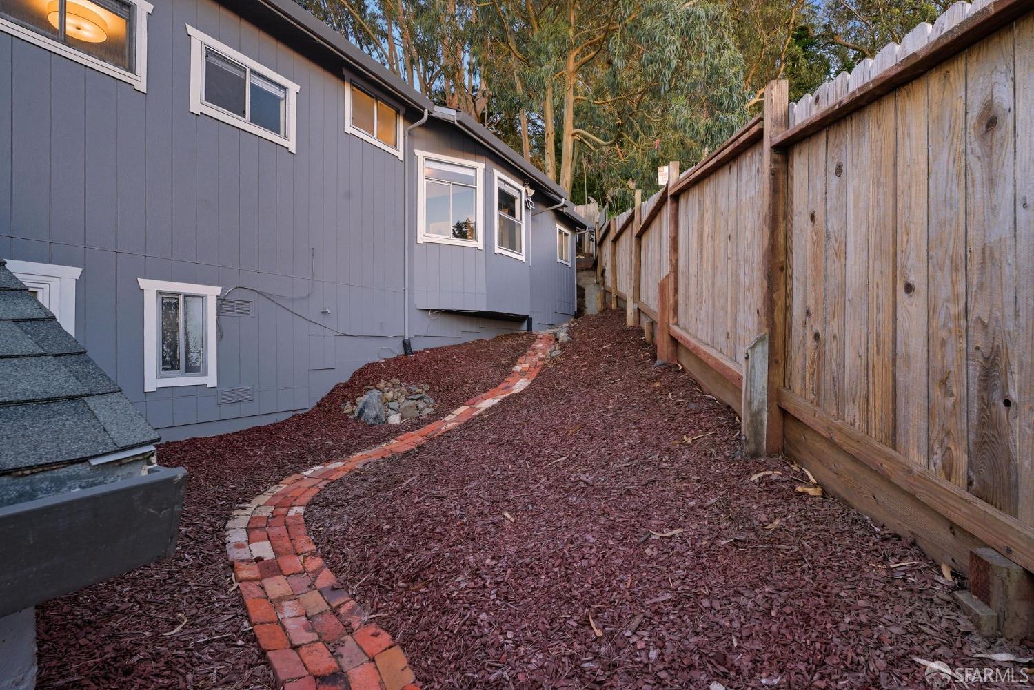 395 Frankfort Street